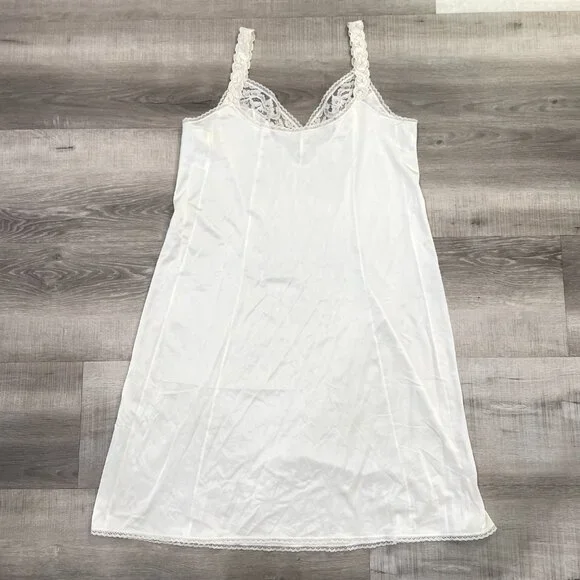 White Vintage Vanity Fair Slip Dress - Picture 8 of 10